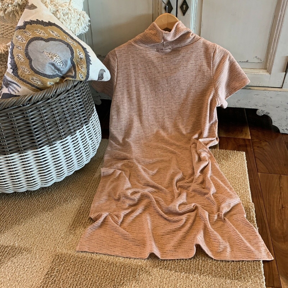 Boutique Pink Mock Neck Hi Low Summer Knit Top - Picture 4 of 7
